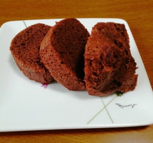 パッケージには粉砂糖がふってあるけど、このままで十分甘いと思う。